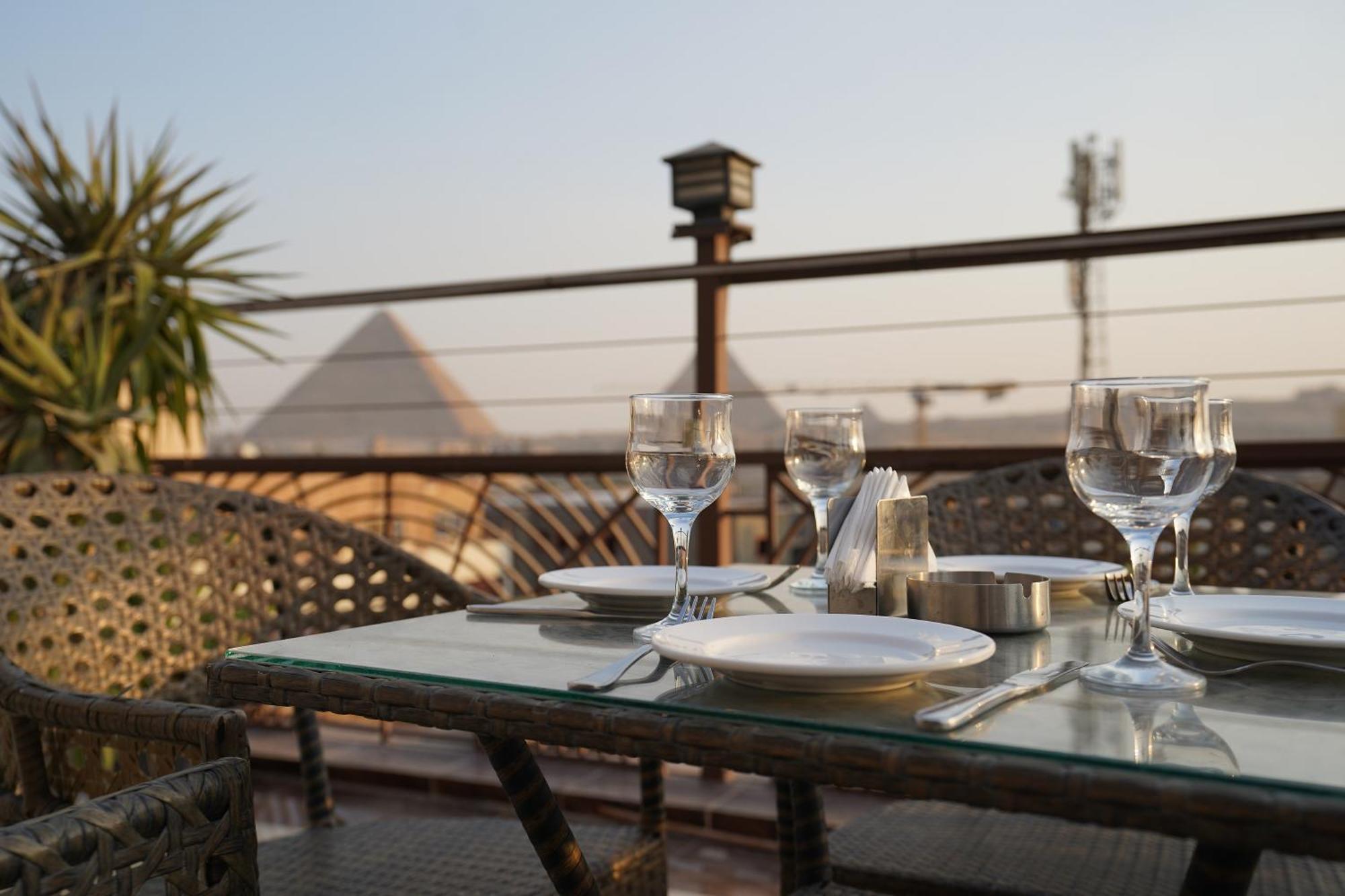 Отель Pyramids Gem Plaza Kafrat al Jabal Экстерьер фото